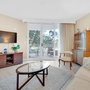 3* Aparthotel Palms #2212 Jr. 2br