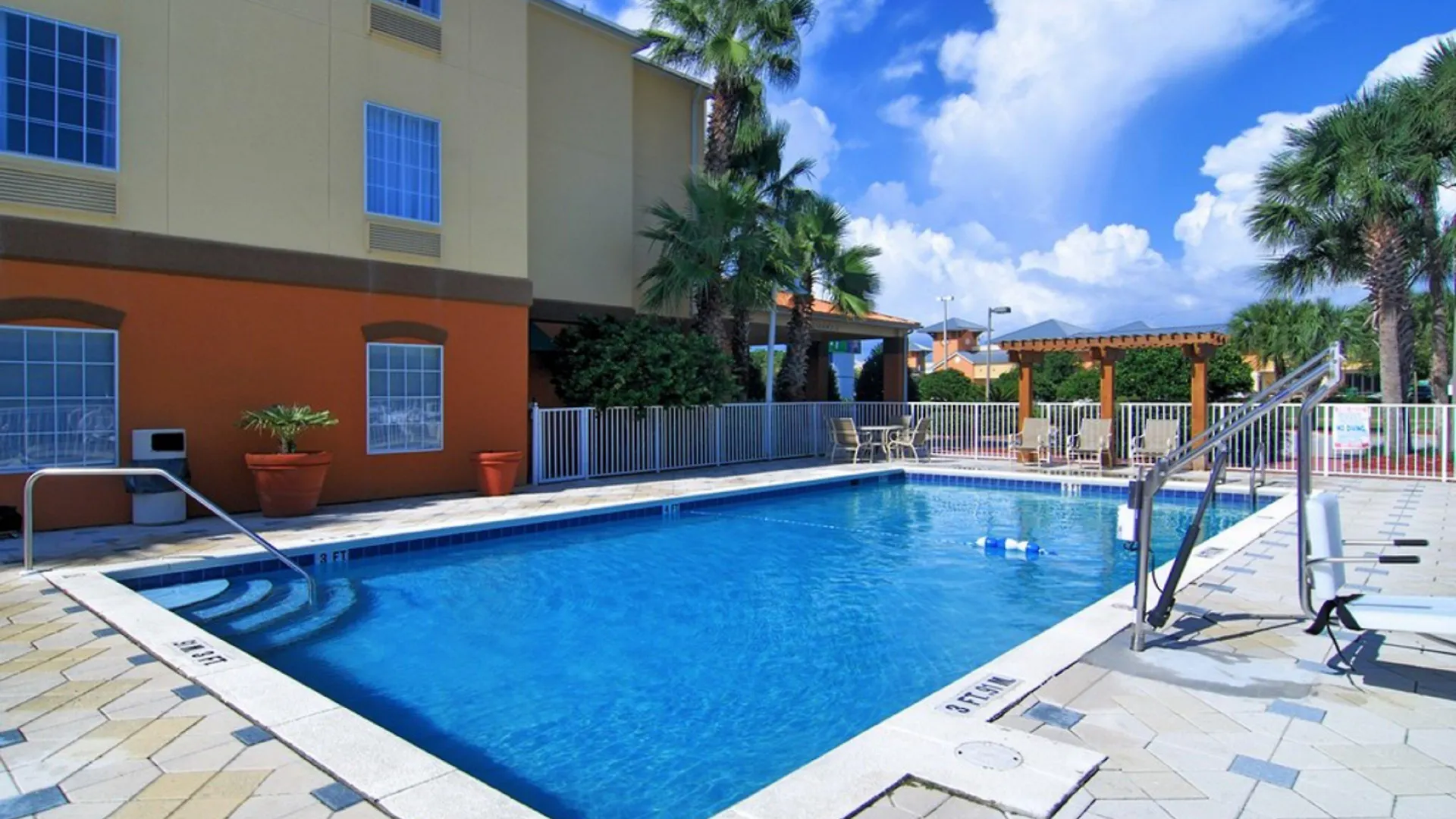 Hotel Holiday Inn Express Destin E - Commons Mall Area By Ihg